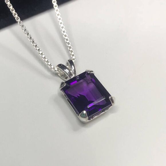 BEAUTIFUL 16.5ctw Emerald Cut Amethyst Earrings & Pendant Necklace Set - Picture 5 of 10